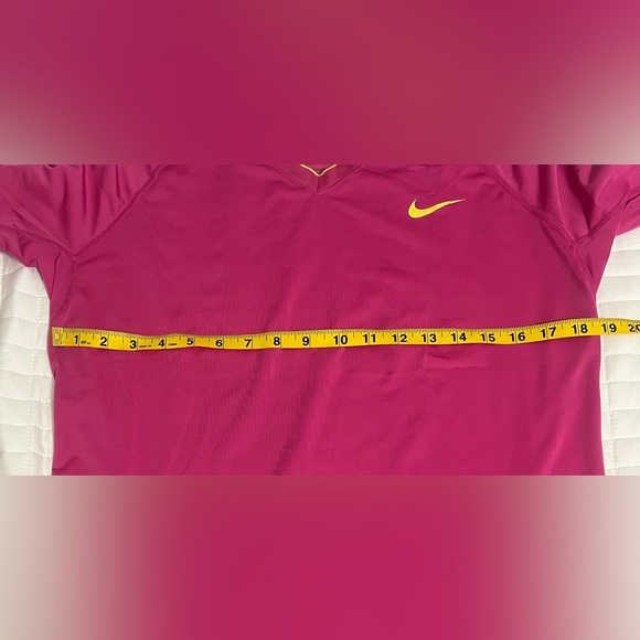 Nike Pro Combat Dri-Fit Pink Fitted V-Neck Long Sleeve Size XL - Picture 2 of 7